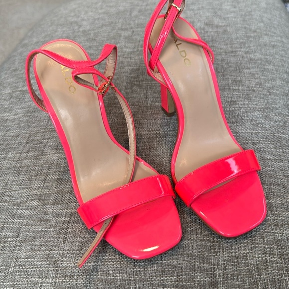 Aldo hot pink/fuchsia ankle strap heel sandals - Picture 1 of 8